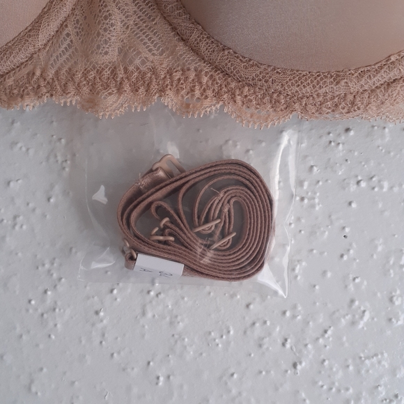 Calvin Klein Strapless Bra Multiway NWT 34 A - Picture 3 of 7